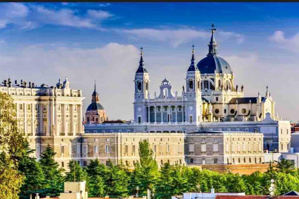 El Apartamento En Opera Palacio Real Madrid Ngoại thất bức ảnh